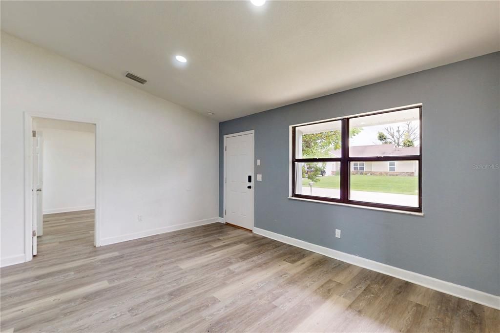En Venta: $369,000 (3 camas, 2 baños, 1500 Pies cuadrados)