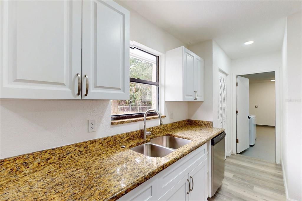 En Venta: $369,000 (3 camas, 2 baños, 1500 Pies cuadrados)