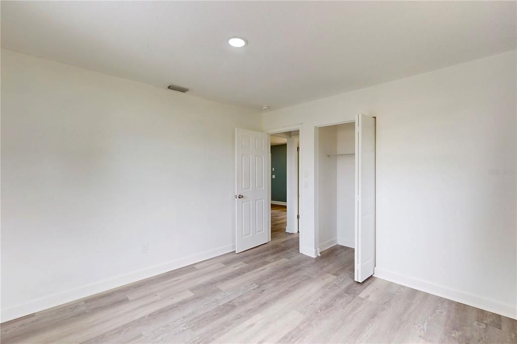 En Venta: $369,000 (3 camas, 2 baños, 1500 Pies cuadrados)