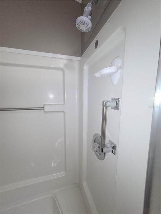 For Sale: $199,900 (2 beds, 2 baths, 1196 Square Feet)