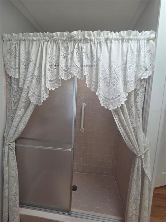 For Sale: $199,900 (2 beds, 2 baths, 1196 Square Feet)