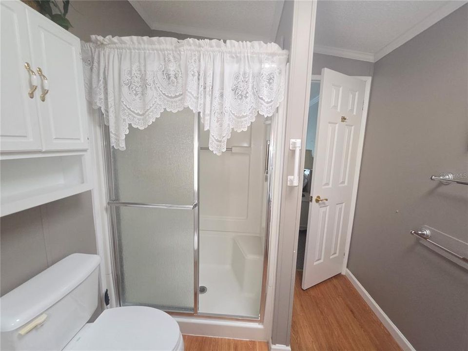 For Sale: $199,900 (2 beds, 2 baths, 1196 Square Feet)