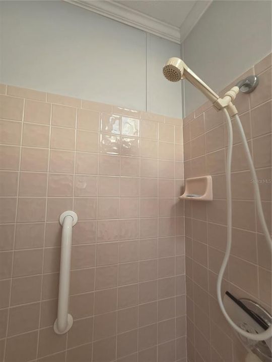 For Sale: $199,900 (2 beds, 2 baths, 1196 Square Feet)