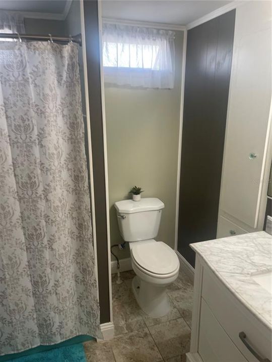 For Sale: $115,000 (1 beds, 1 baths, 640 Square Feet)