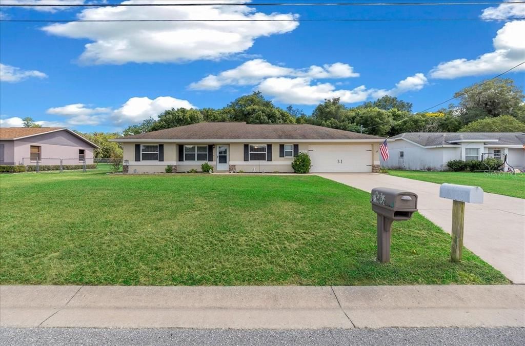 For Sale: $339,000 (3 beds, 2 baths, 1303 Square Feet)