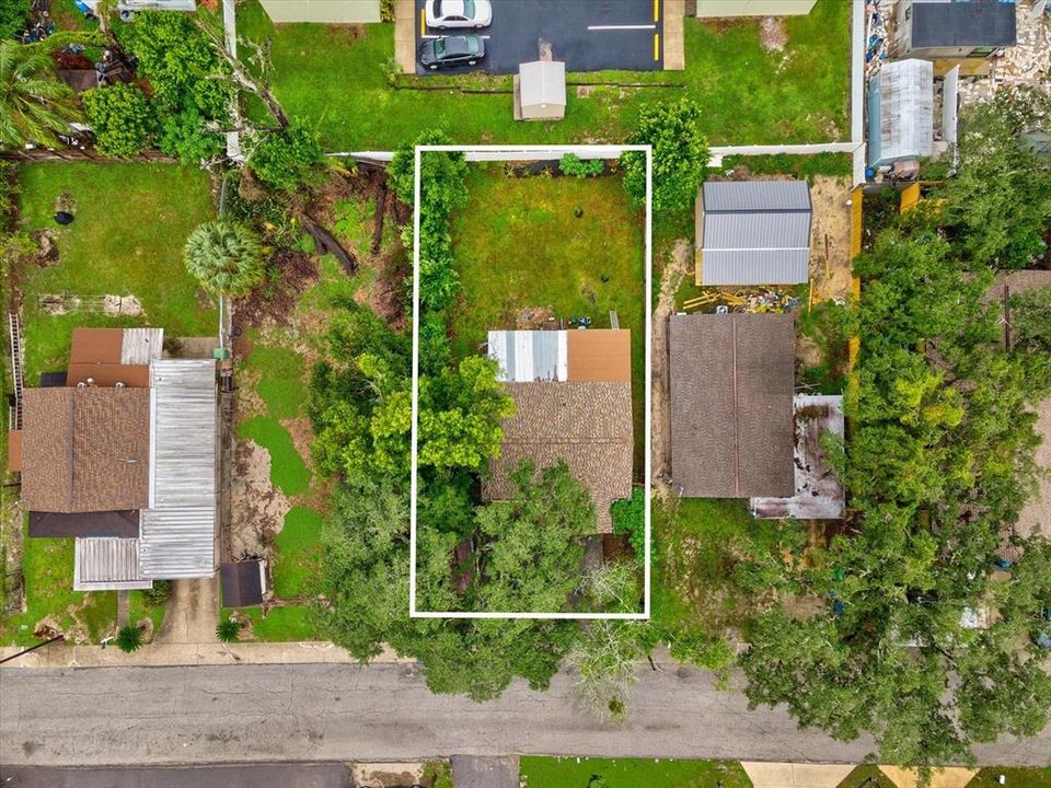 For Sale: $235,000 (2 beds, 1 baths, 852 Square Feet)