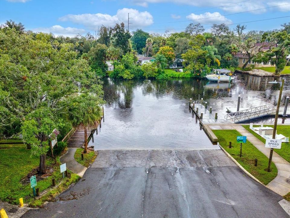 For Sale: $235,000 (2 beds, 1 baths, 852 Square Feet)