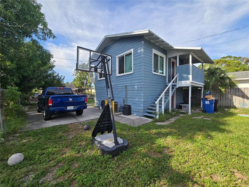 En Venta: $399,000 (4 camas, 0 baños, 1448 Pies cuadrados)