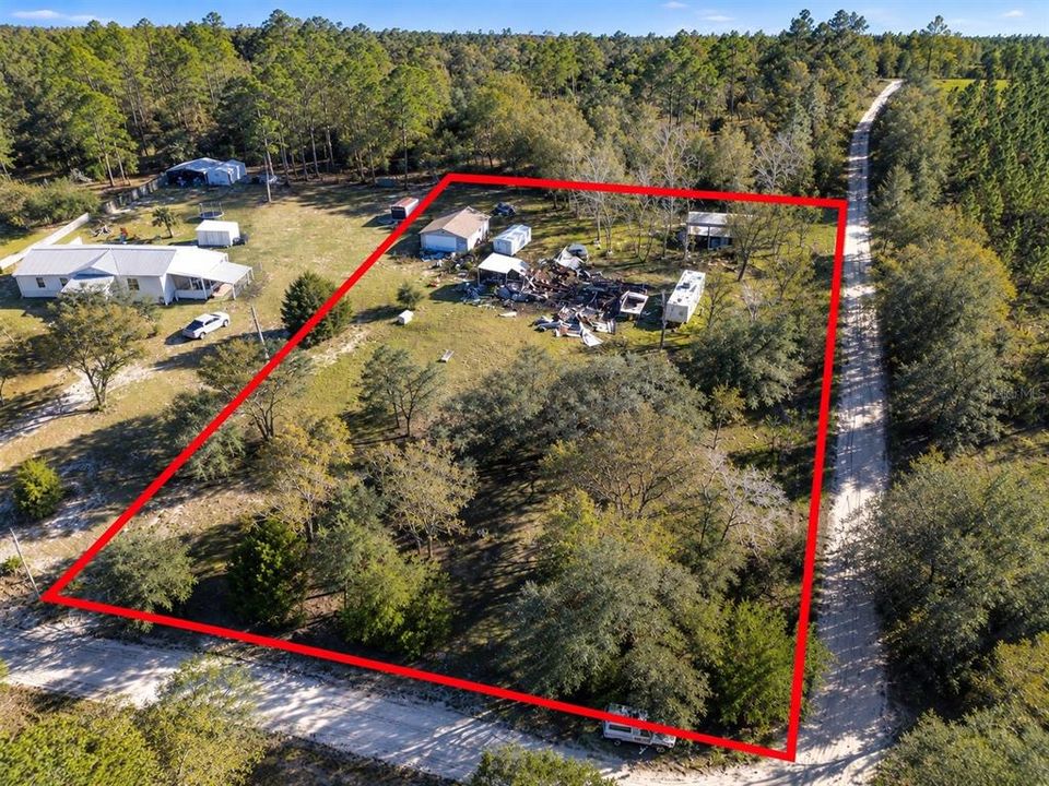 На продажу: $70,000 (1.25 acres)
