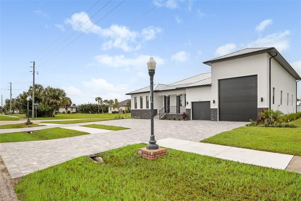 На продажу: $649,990 (3 спален, 2 ванн, 2201 Квадратных фут)