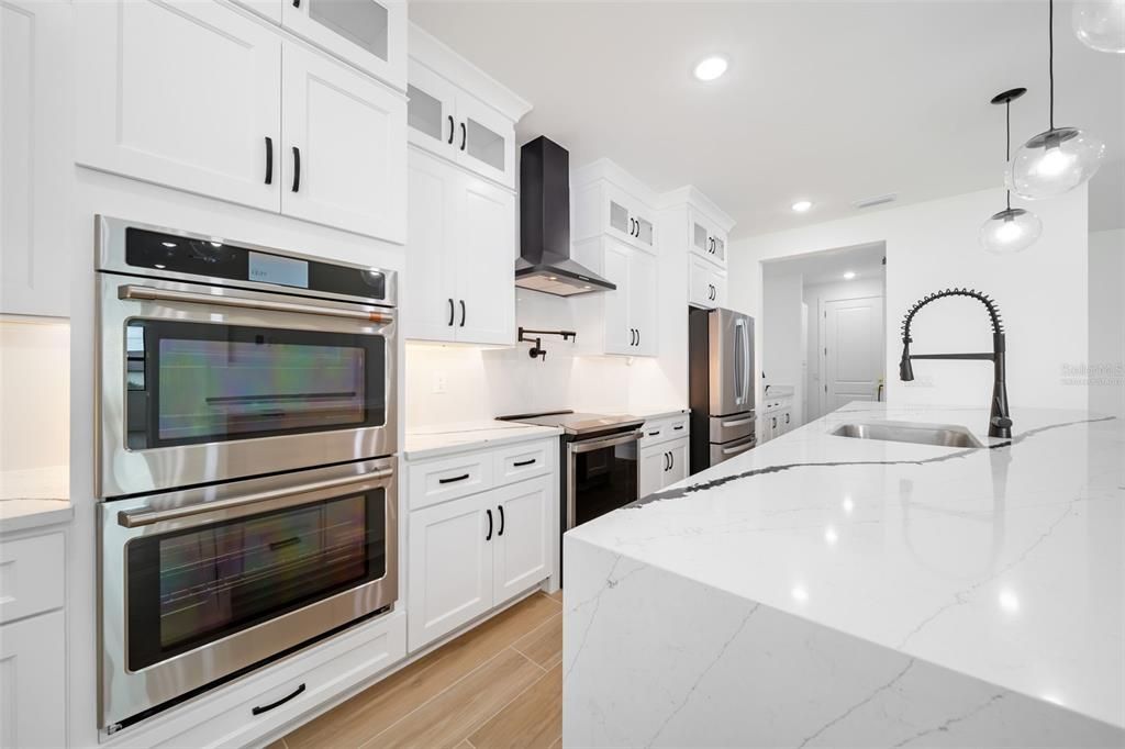 На продажу: $649,990 (3 спален, 2 ванн, 2201 Квадратных фут)