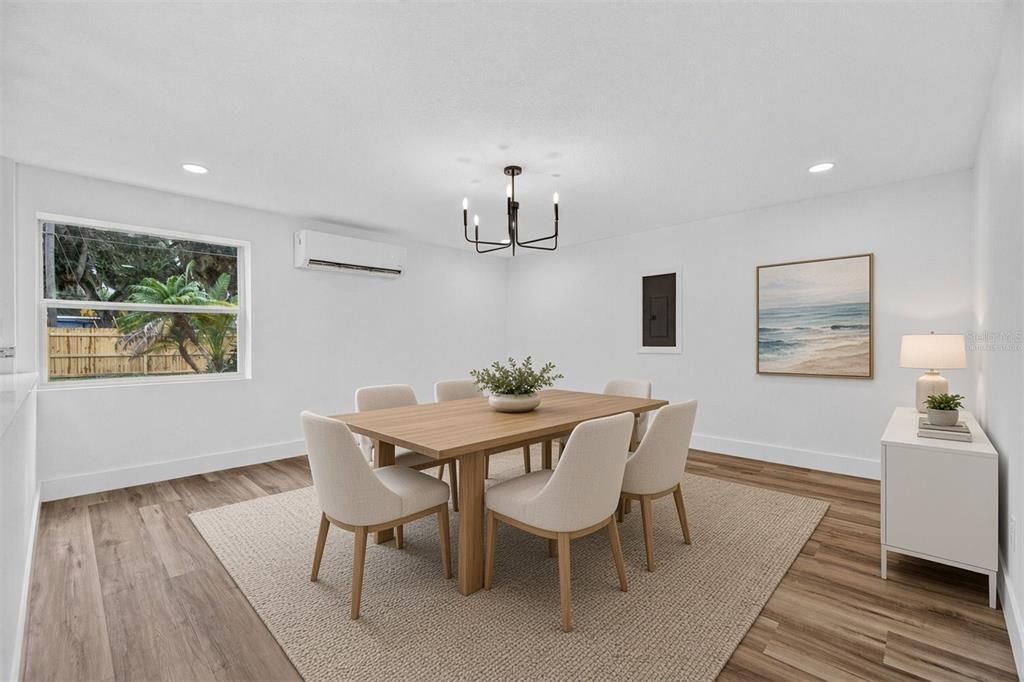 На продажу: $449,999 (4 спален, 2 ванн, 2304 Квадратных фут)