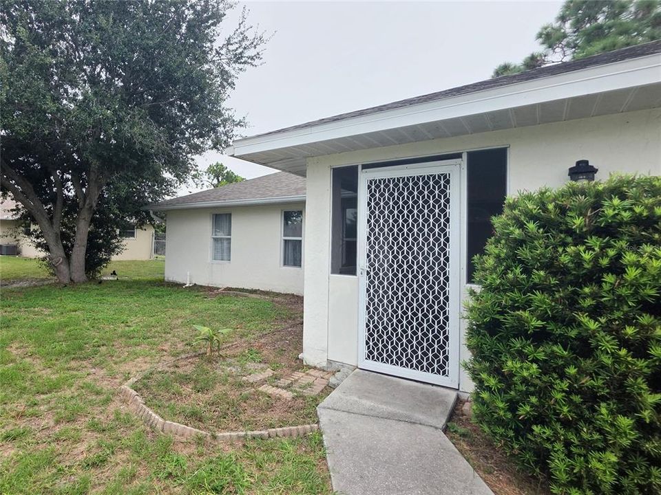 For Sale: $385,000 (3 beds, 2 baths, 1629 Square Feet)