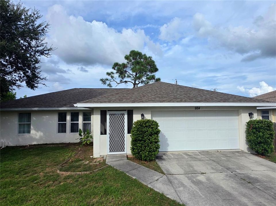For Sale: $385,000 (3 beds, 2 baths, 1629 Square Feet)