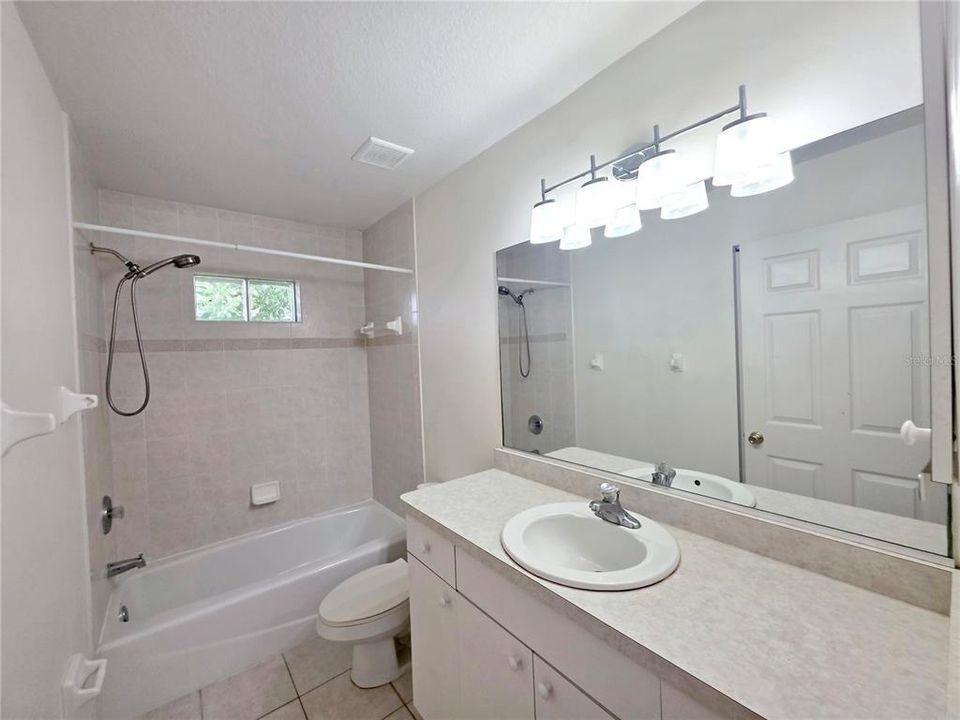 For Sale: $385,000 (3 beds, 2 baths, 1629 Square Feet)