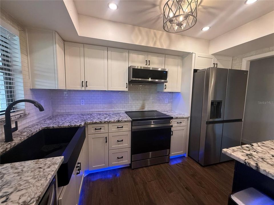 En Venta: $239,900 (3 camas, 2 baños, 1231 Pies cuadrados)
