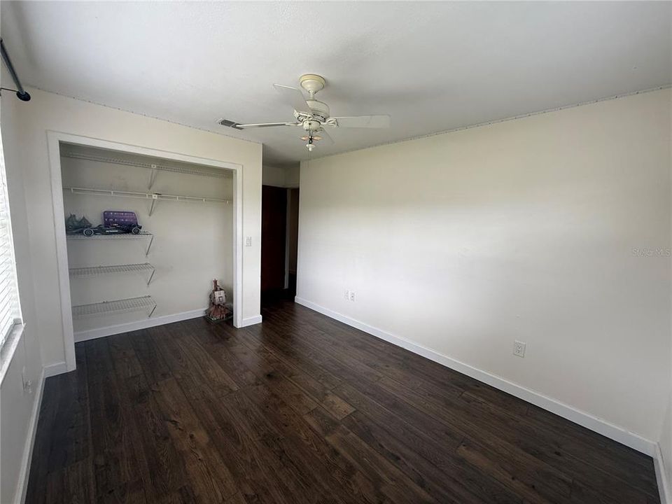 En Venta: $239,900 (3 camas, 2 baños, 1231 Pies cuadrados)