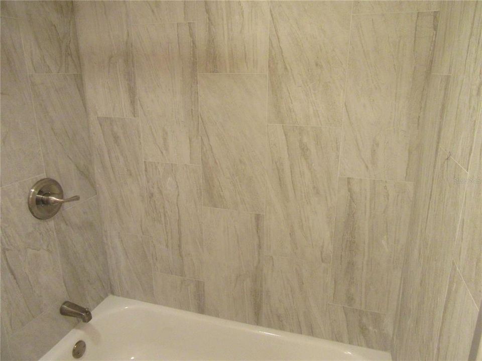 В аренду: $2,000 (2 спален, 2 ванн, 925 Квадратных фут)