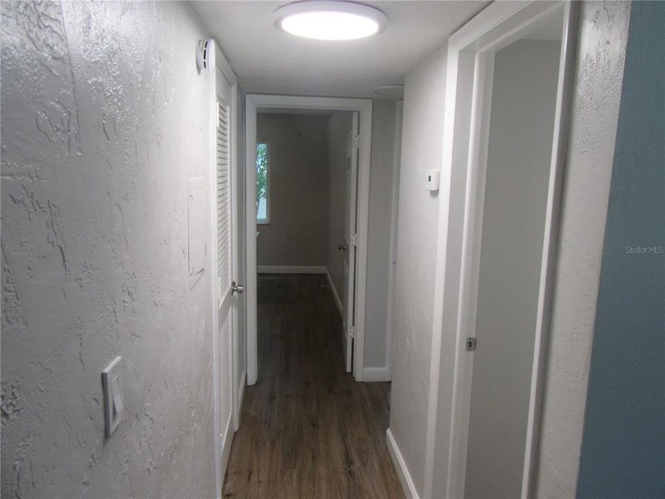 В аренду: $1,800 (2 спален, 1 ванн, 925 Квадратных фут)