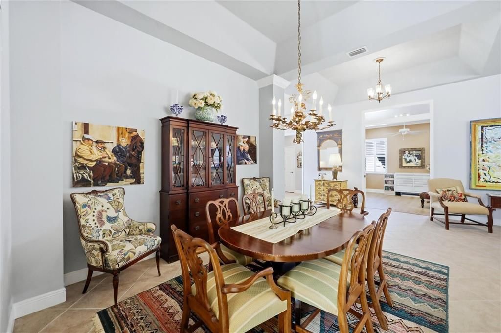 For Sale: $799,000 (3 beds, 2 baths, 2577 Square Feet)