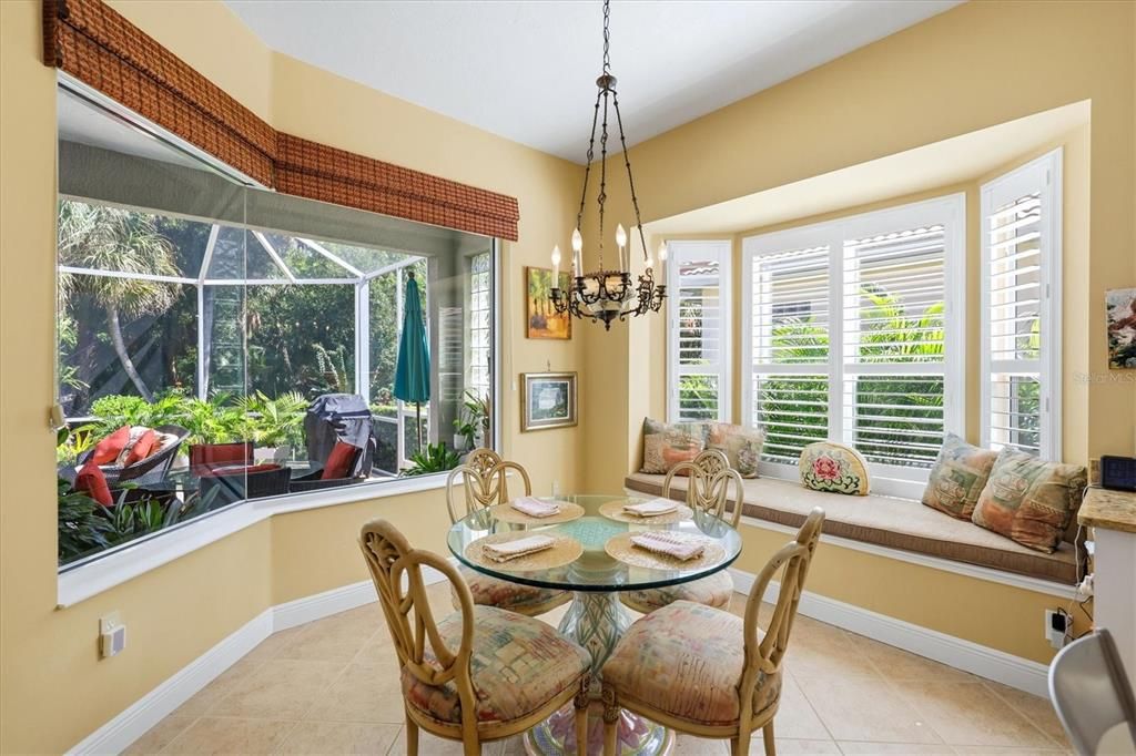 For Sale: $799,000 (3 beds, 2 baths, 2577 Square Feet)