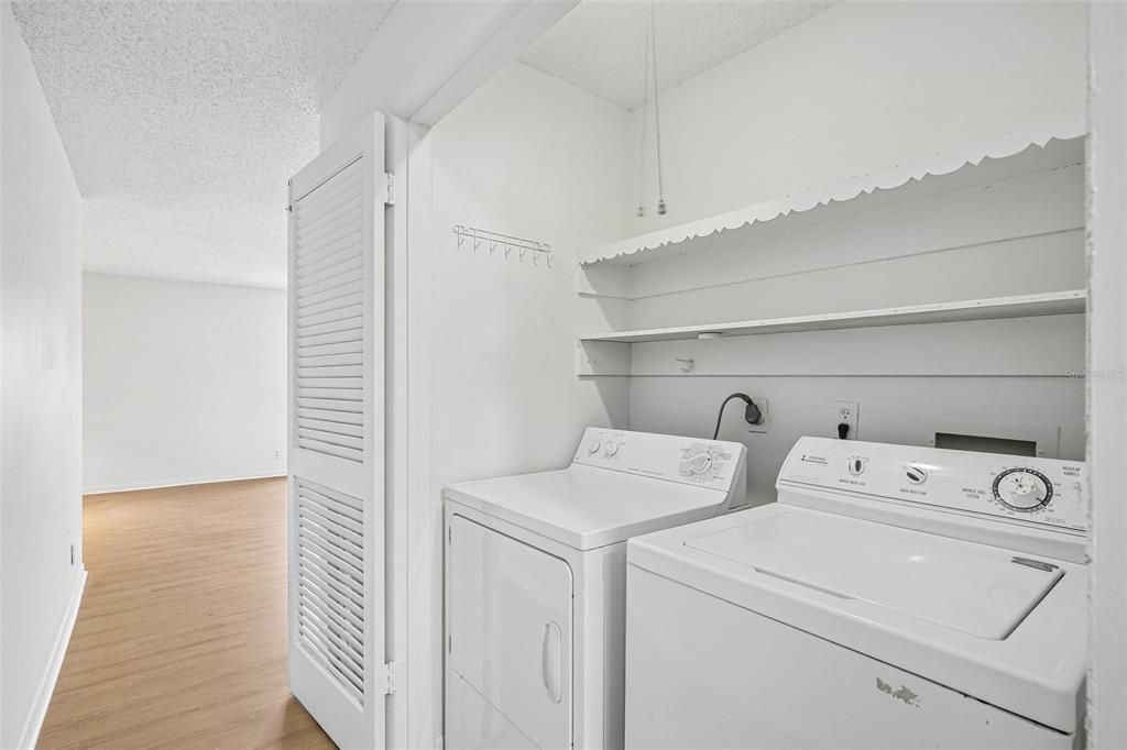 В аренду: $2,300 (2 спален, 2 ванн, 1175 Квадратных фут)