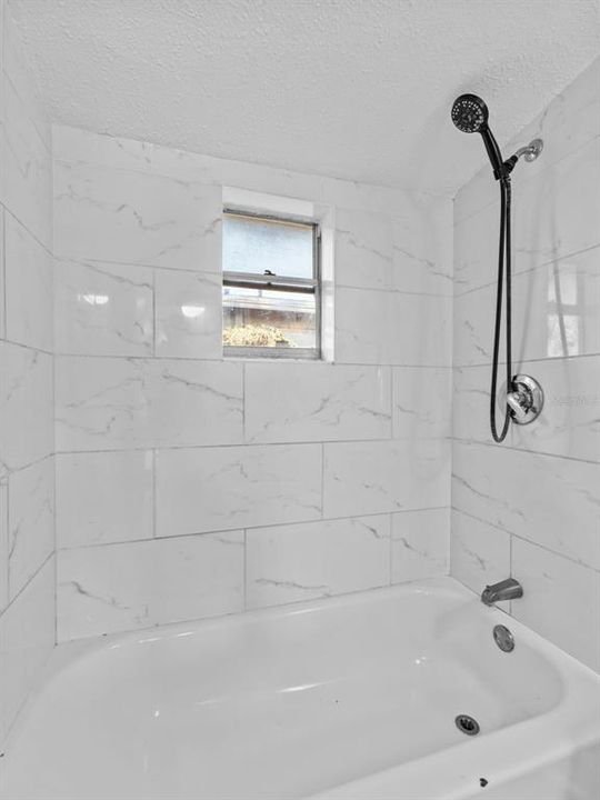 For Rent: $1,795 (3 beds, 1 baths, 1056 Square Feet)