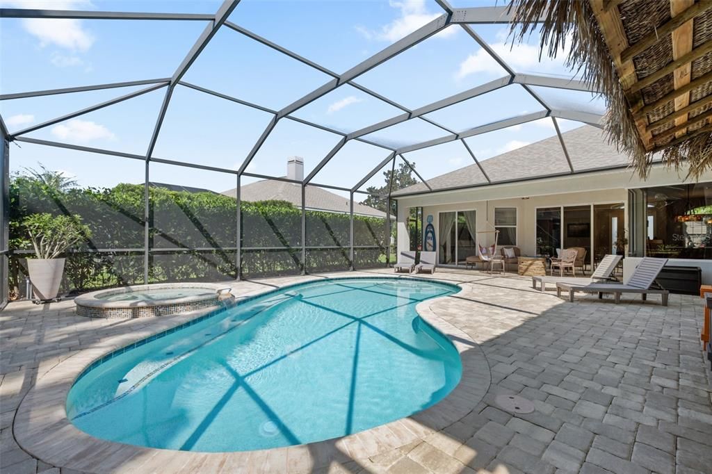 En Venta: $589,700 (3 camas, 3 baños, 2437 Pies cuadrados)