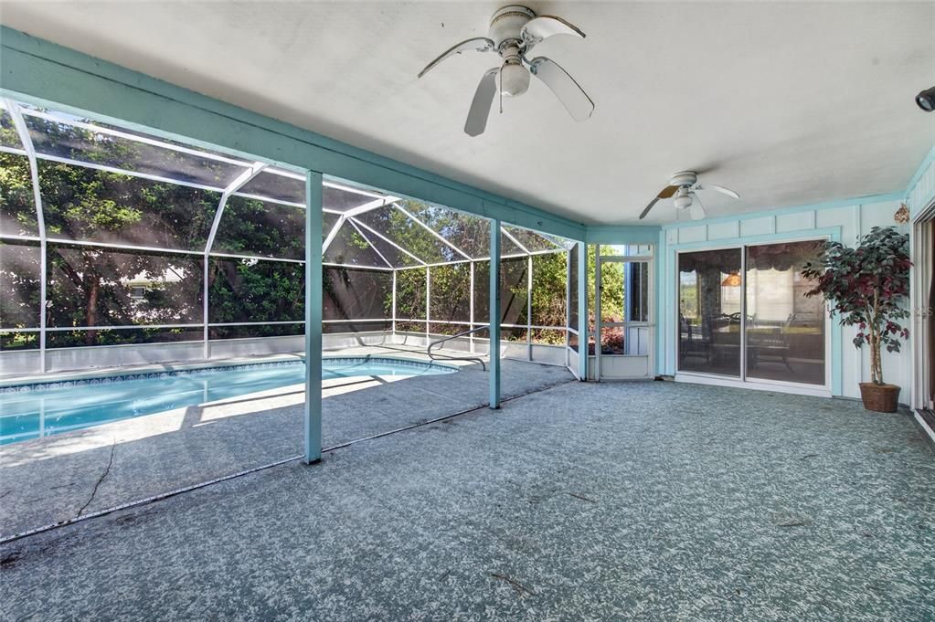 For Sale: $329,000 (3 beds, 2 baths, 1749 Square Feet)