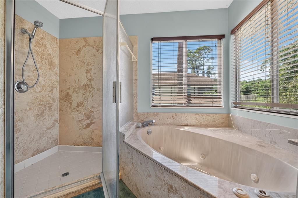 For Sale: $329,000 (3 beds, 2 baths, 1749 Square Feet)
