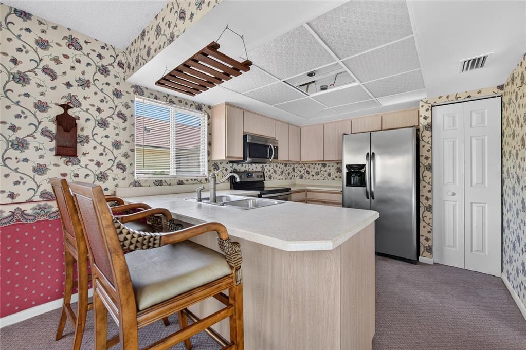 For Sale: $329,000 (3 beds, 2 baths, 1749 Square Feet)
