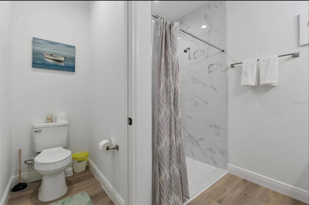 For Sale: $415,000 (4 beds, 2 baths, 1663 Square Feet)