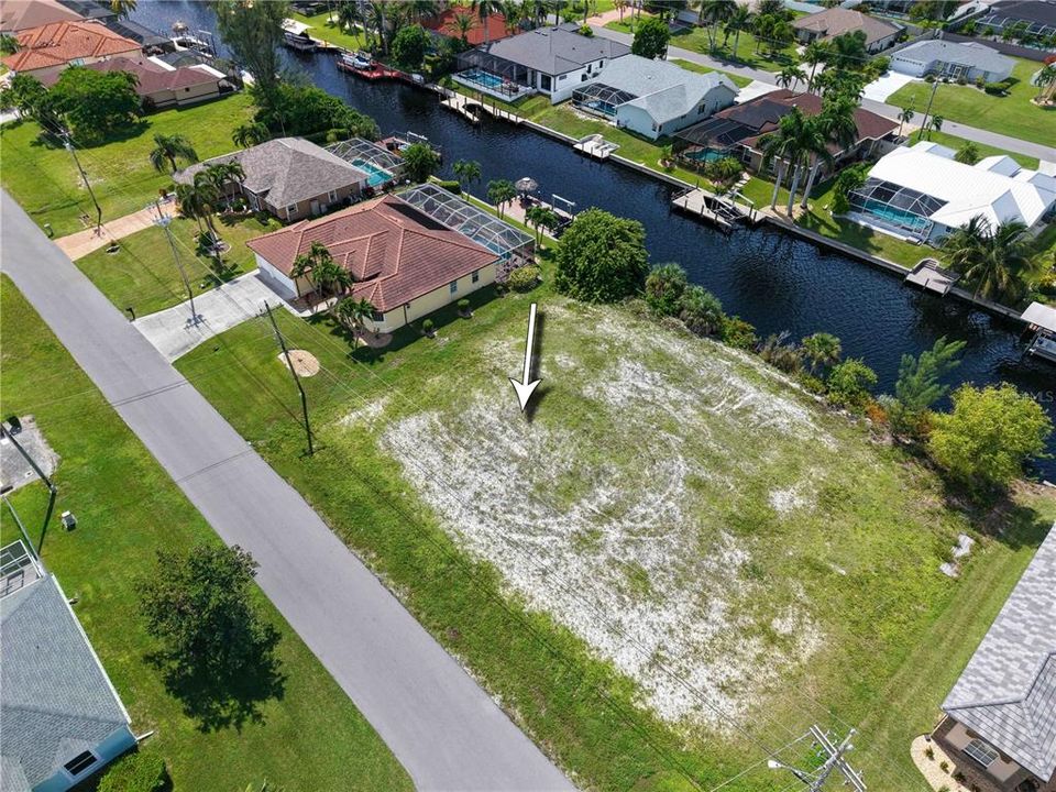 En Venta: $250,000 (0.23 acres)