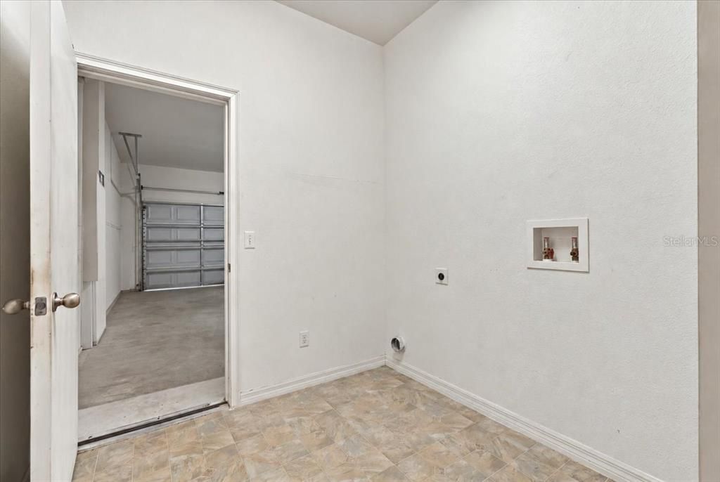 En Venta: $259,900 (3 camas, 3 baños, 1394 Pies cuadrados)