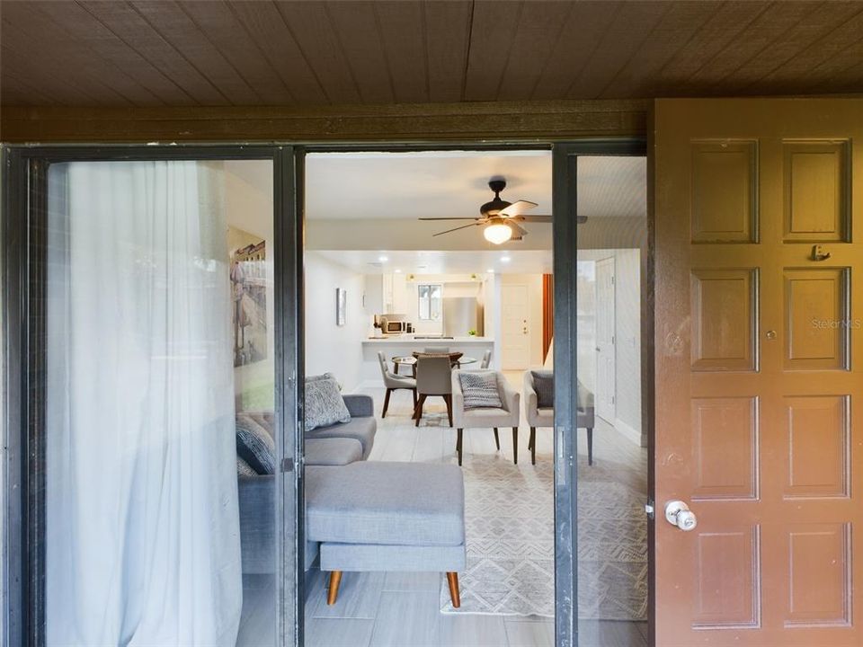 For Rent: $1,700 (2 beds, 1 baths, 1158 Square Feet)