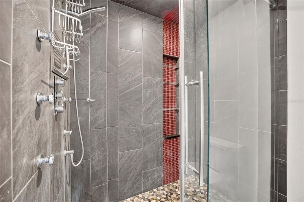 На продажу: $439,000 (3 спален, 2 ванн, 2305 Квадратных фут)