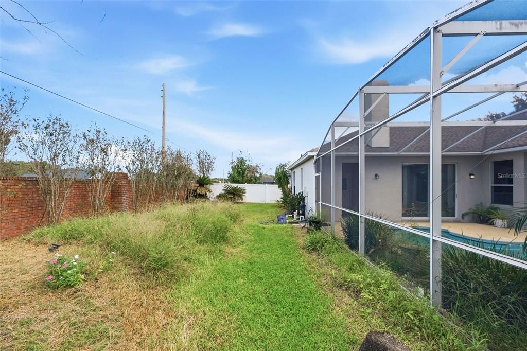 Active With Contract: $500,000 (4 beds, 3 baths, 2251 Square Feet)