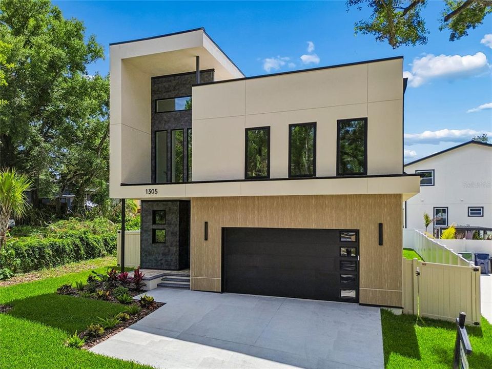 For Rent: $4,500 (3 beds, 2 baths, 2165 Square Feet)