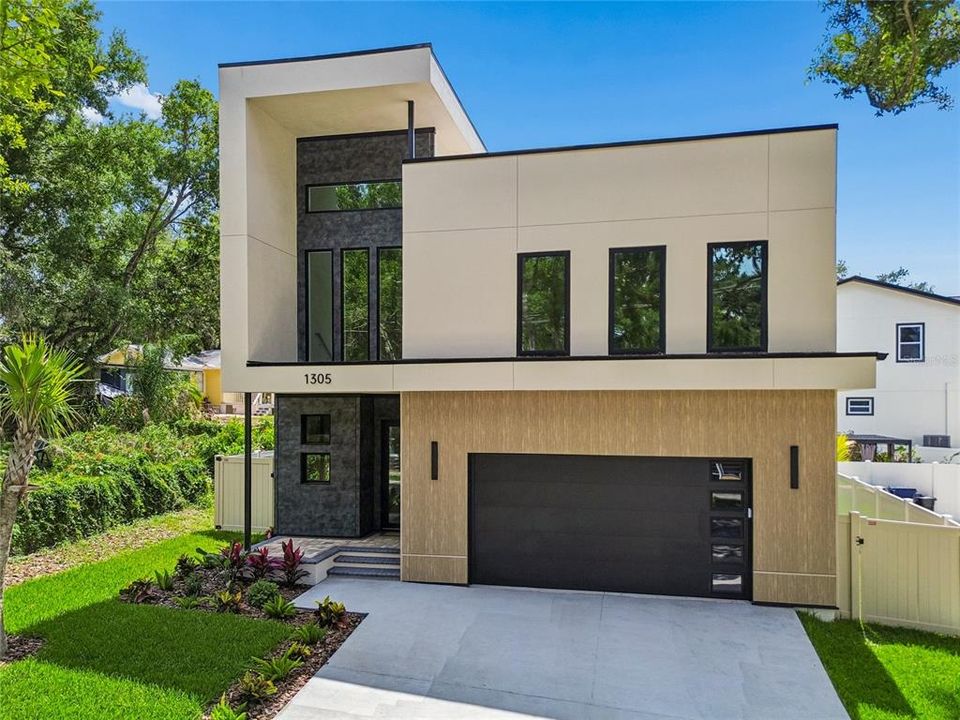 For Rent: $4,500 (3 beds, 2 baths, 2165 Square Feet)