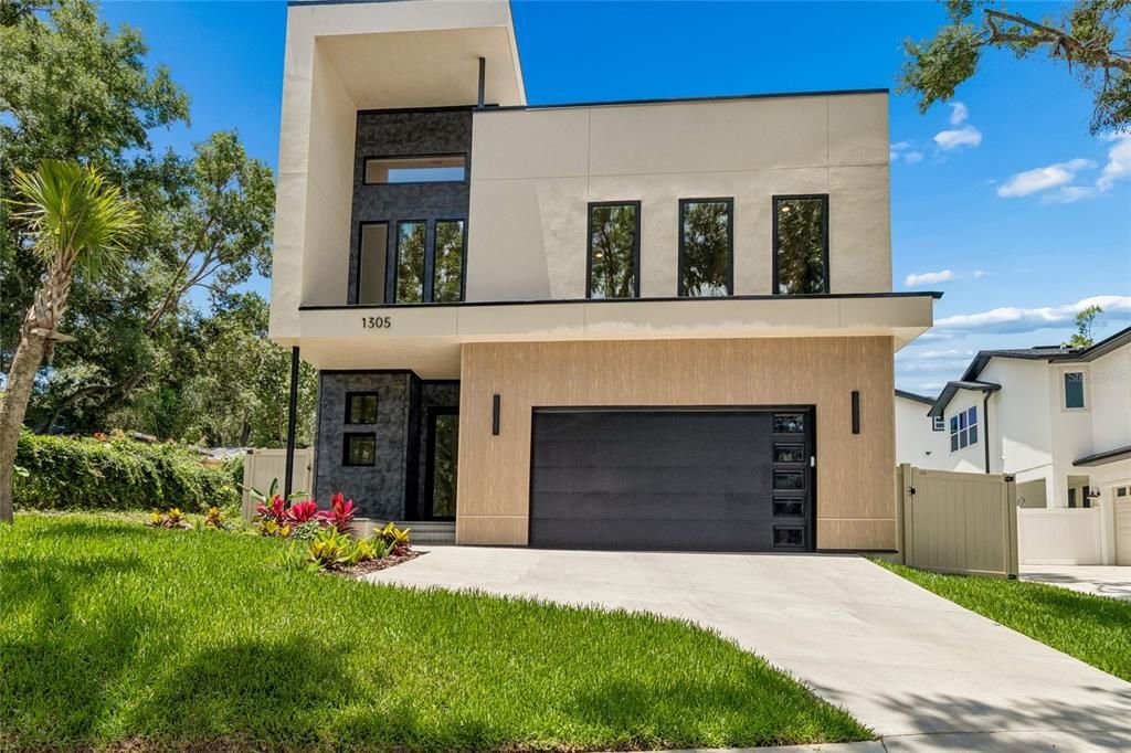 For Rent: $4,500 (3 beds, 2 baths, 2165 Square Feet)