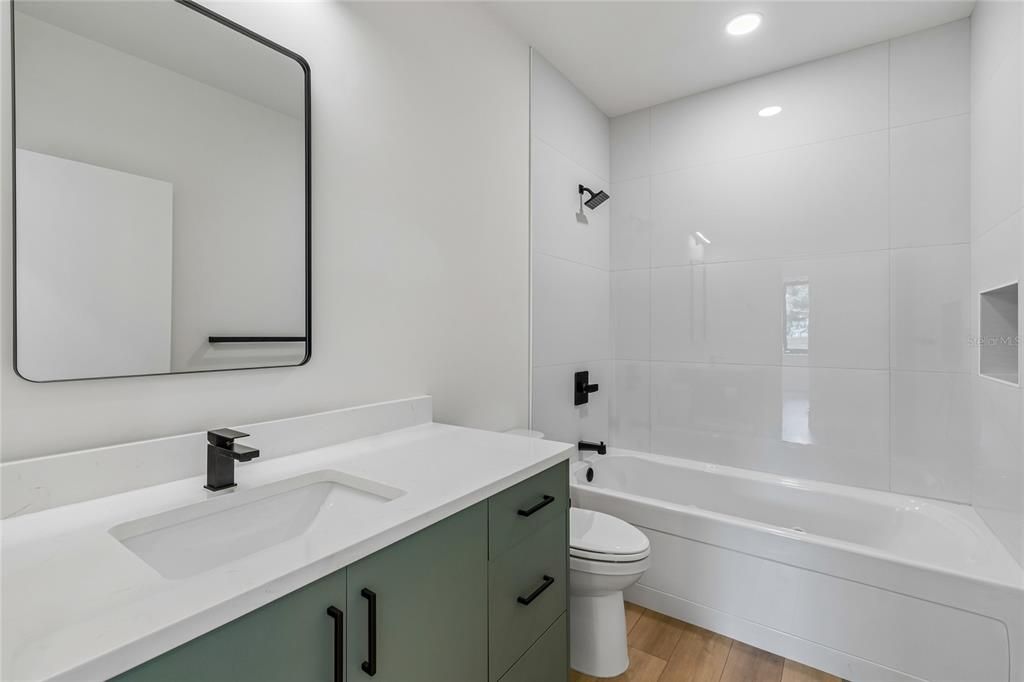 For Rent: $4,500 (3 beds, 2 baths, 2165 Square Feet)
