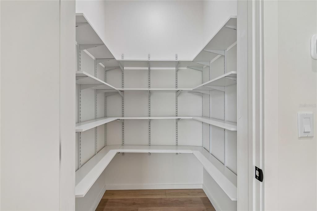 For Rent: $4,500 (3 beds, 2 baths, 2165 Square Feet)