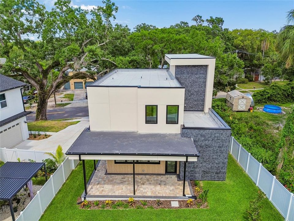 For Rent: $4,500 (3 beds, 2 baths, 2165 Square Feet)