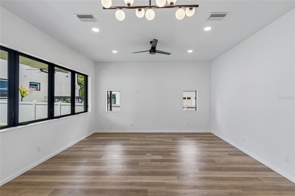 For Rent: $4,500 (3 beds, 2 baths, 2165 Square Feet)