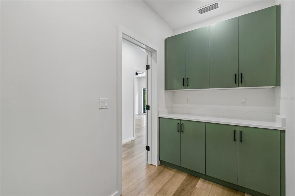 For Rent: $4,500 (3 beds, 2 baths, 2165 Square Feet)
