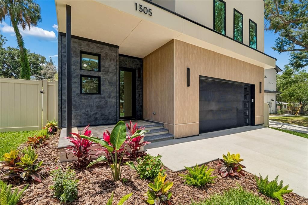 For Rent: $4,500 (3 beds, 2 baths, 2165 Square Feet)