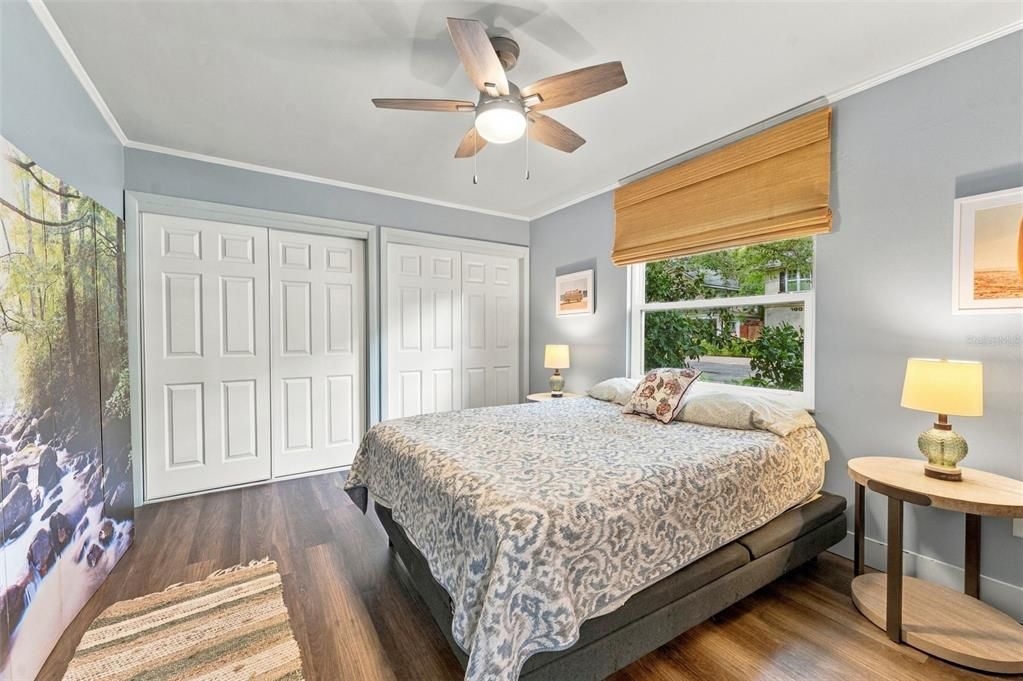 For Sale: $345,000 (1 beds, 1 baths, 684 Square Feet)