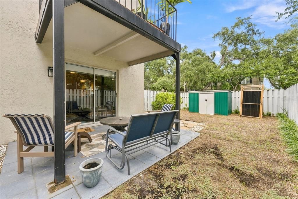 For Sale: $345,000 (1 beds, 1 baths, 684 Square Feet)