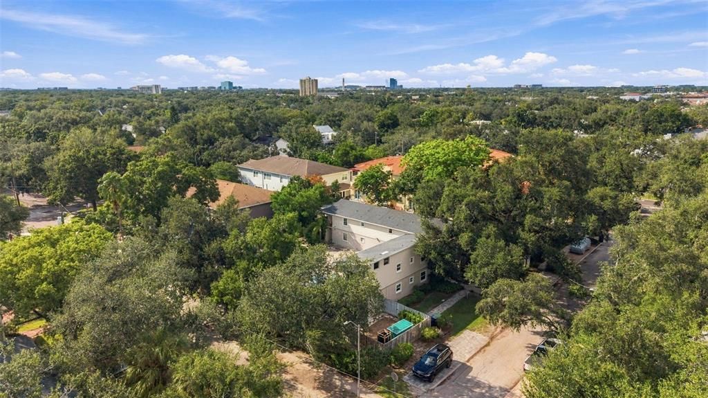 For Sale: $345,000 (1 beds, 1 baths, 684 Square Feet)