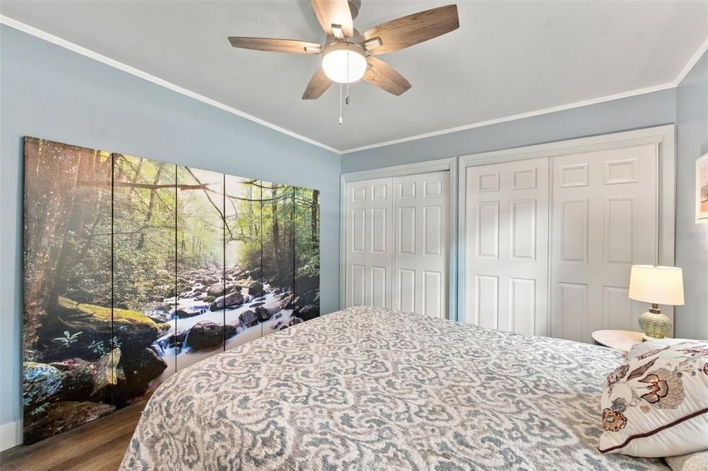 For Sale: $345,000 (1 beds, 1 baths, 684 Square Feet)